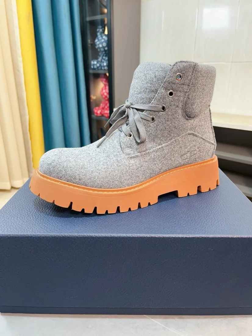Men's shoes 💰580🌹🌹[Dior] Dior's new high-top imported nubuck leather ➕ cowhide lining, designed by European and American masters, perfect shape to create counter quality, solid color raw and wear-resistant outsole, original quality, unique and beautiful design, super versatile and very comfortable. High-end without losing taste, fashionable, cold-proof and warm! Absolute focus 39-44 size 38 45 customized